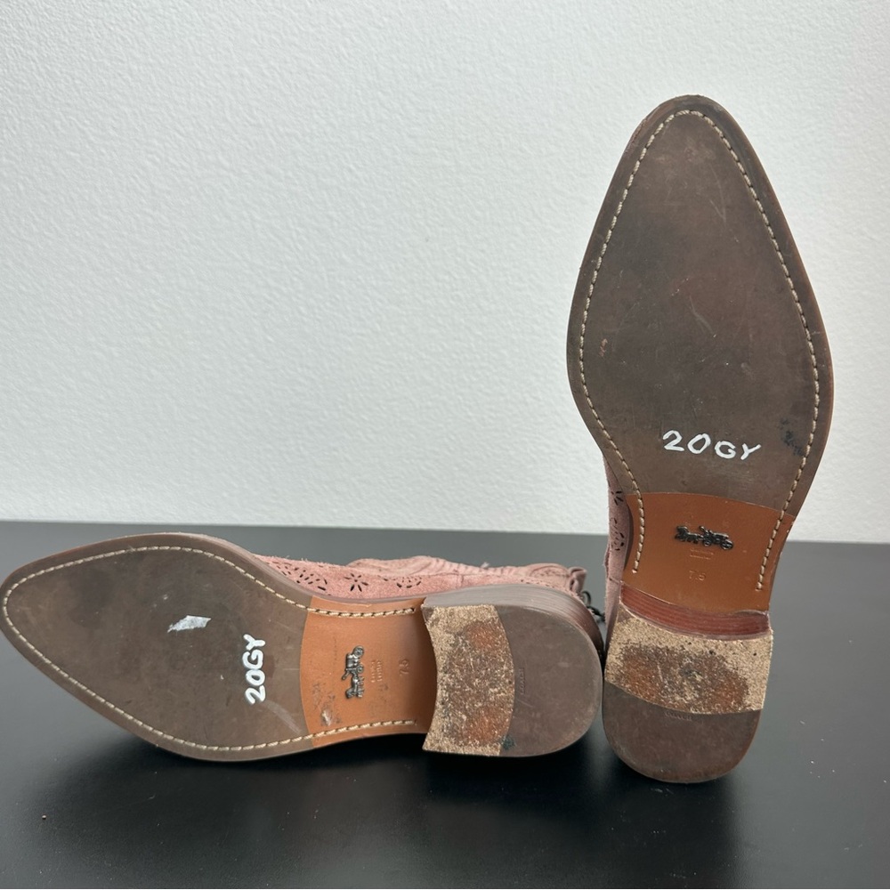 Coach Bowery Chelsea Boot with Cut Out Tea Rose Size: 7.5 - Picture 14 of 14